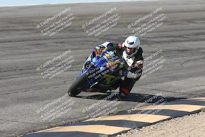 media/Oct-13-2025-Moto Forza (Mon) [[a66d839500]]/3-B Group/Session 2 (Bowl)/